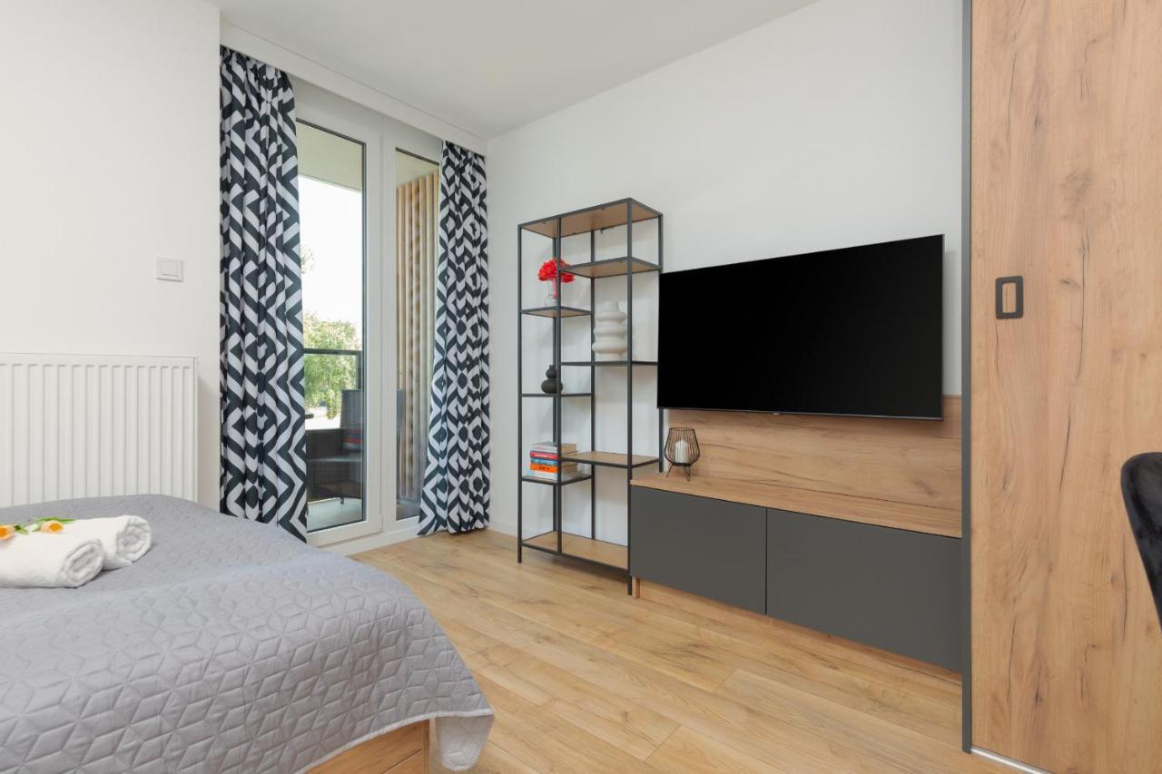 Warsaw Praga Kokoryczki Apartments With Parking By Noclegi Renters Екстериор снимка