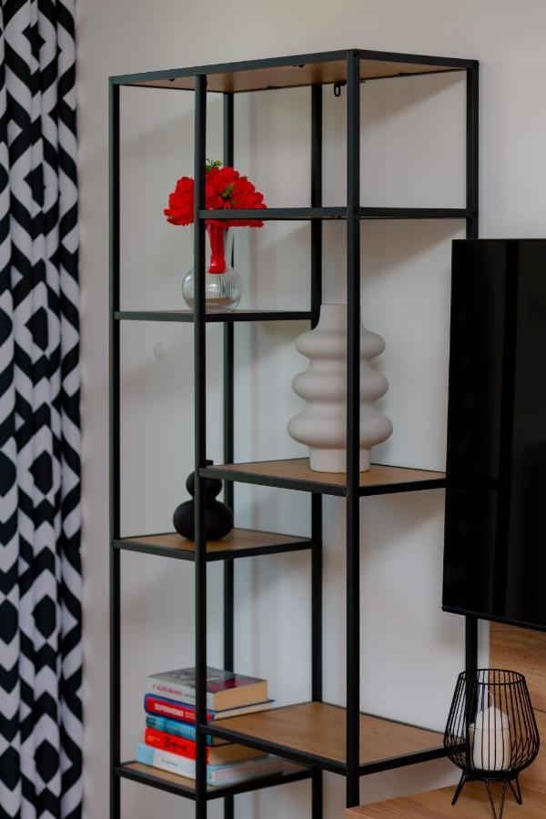 Warsaw Praga Kokoryczki Apartments With Parking By Noclegi Renters Екстериор снимка