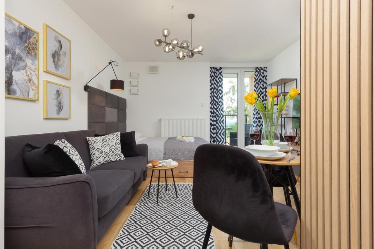 Warsaw Praga Kokoryczki Apartments With Parking By Noclegi Renters Екстериор снимка