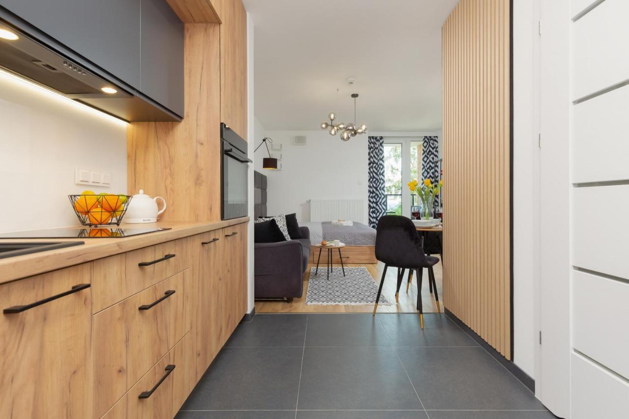 Warsaw Praga Kokoryczki Apartments With Parking By Noclegi Renters Екстериор снимка