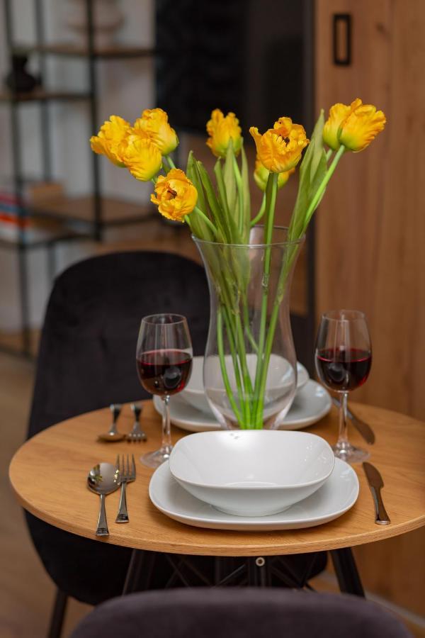 Warsaw Praga Kokoryczki Apartments With Parking By Noclegi Renters Екстериор снимка
